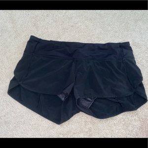 Lululemon speed up shorts 2.5 in.